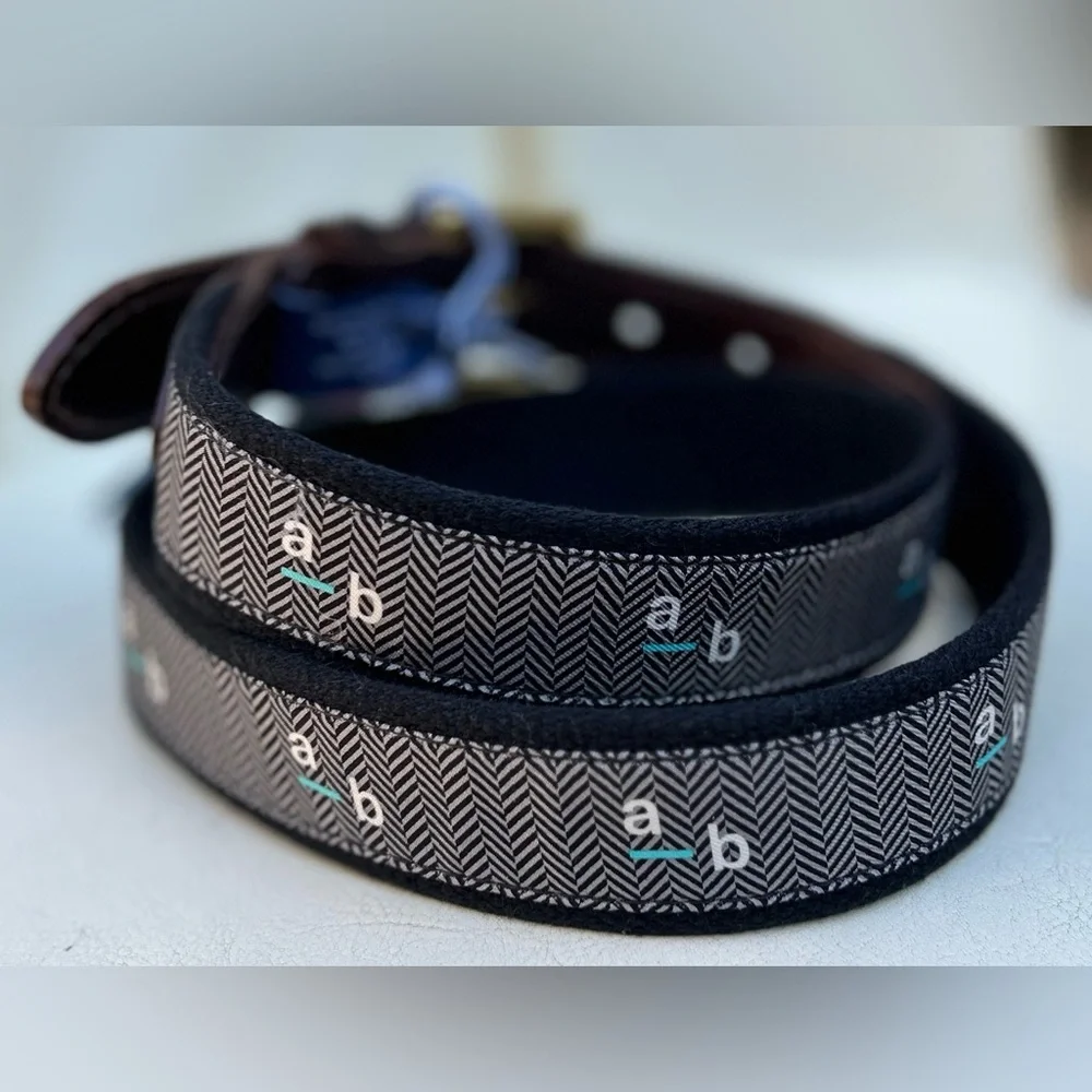 NW Vineyard Vines 🇺🇸 Made 💯 leather & Canvas Belt Sz 34